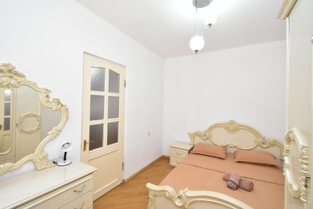 Guesthouses Opera Ереван Екстериор снимка