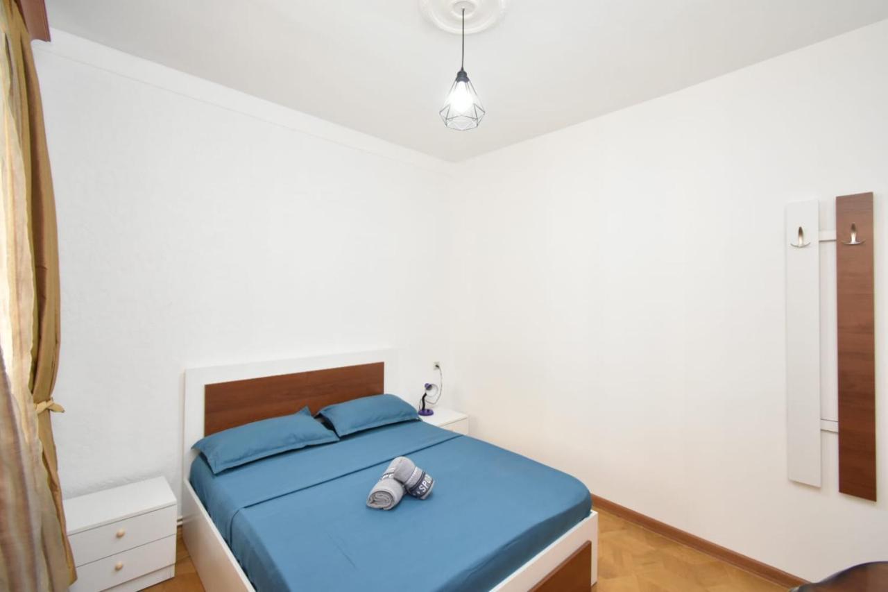 Guesthouses Opera Ереван Екстериор снимка